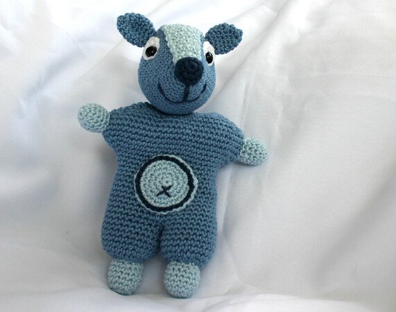 Flori the flying squirrel crochet pattern grabing toy