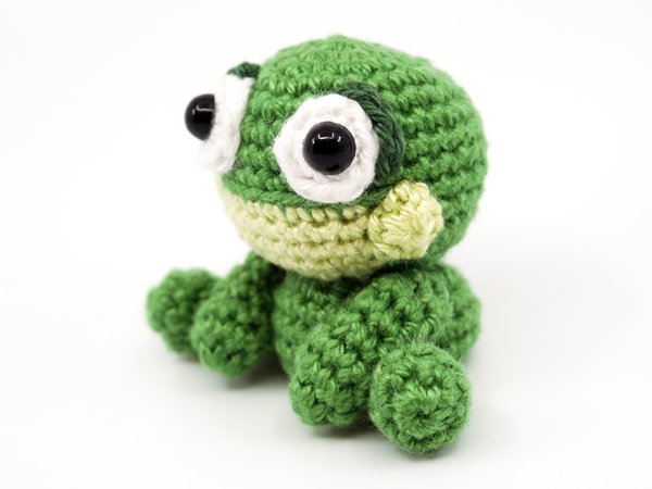 Amigurumi Harry Crochet pattern – Green Frog