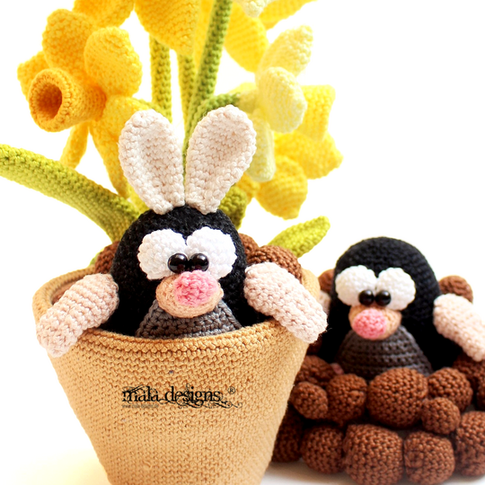 Maulwürfe mit Osterglocken