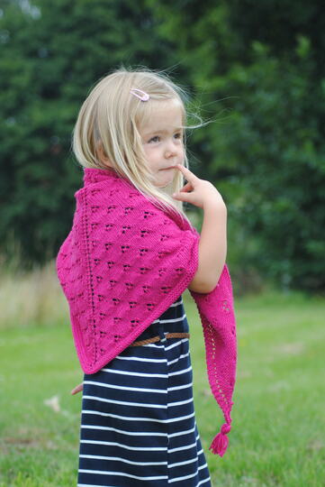 Strickanleitung Dreieckstuch Fiona in der Größe 110x46 cm