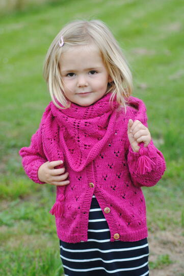 Strickanleitung Dreieckstuch Fiona in der Größe 110x46 cm