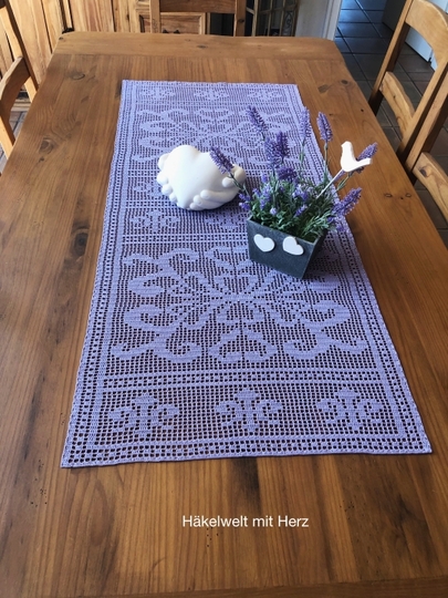 Häkelanleitung / Tischläufer "Schmuckstück"