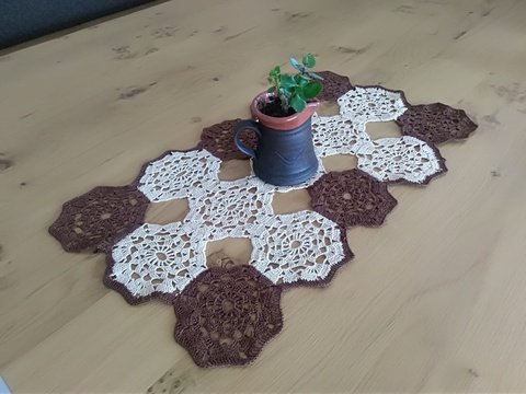 Anleitung Tischläufer gehäkelt