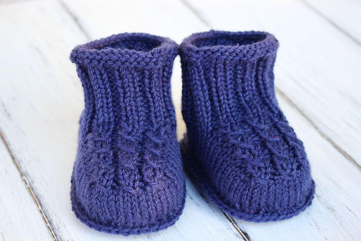 Baby Booties Knitting Pattern