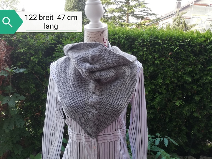 Stylisches Zopftuch stricken