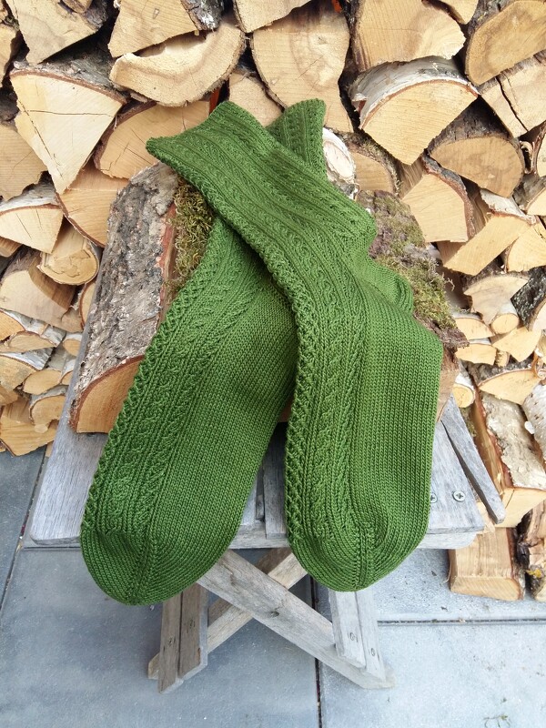 Anleitung Gestrickte Trachtensocken