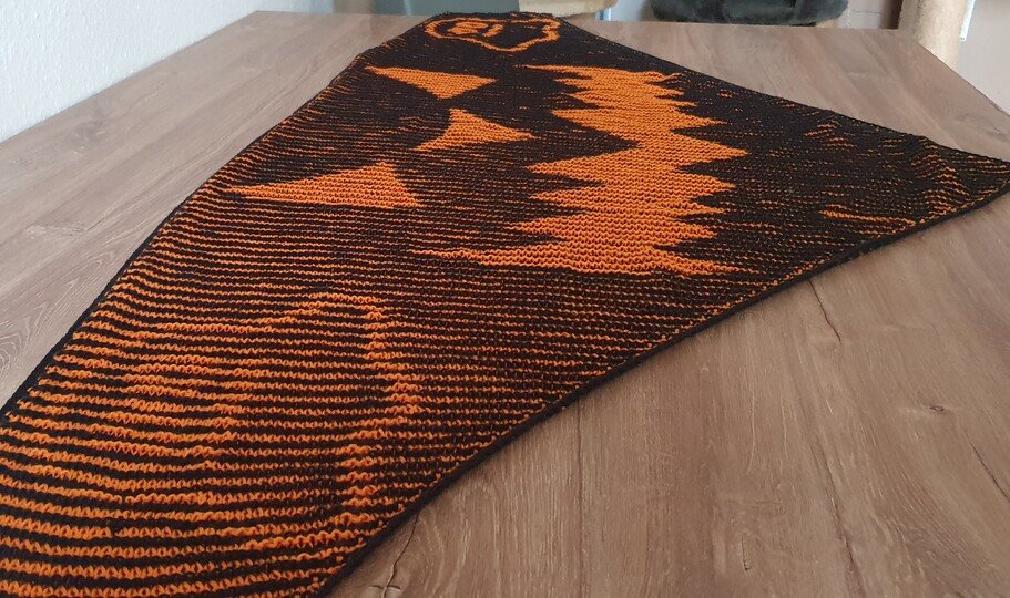 Pumpkin, Shadow Knitting, Illusion Knitting, Motif Shawl