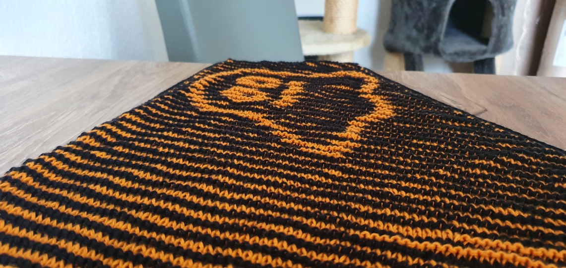 Pumpkin, Shadow Knitting, Illusion Knitting, Motif Shawl
