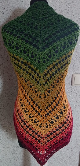 Tuch Xenia Häkeln Häkeltuch Dreieckstuch Stola Schultertuch