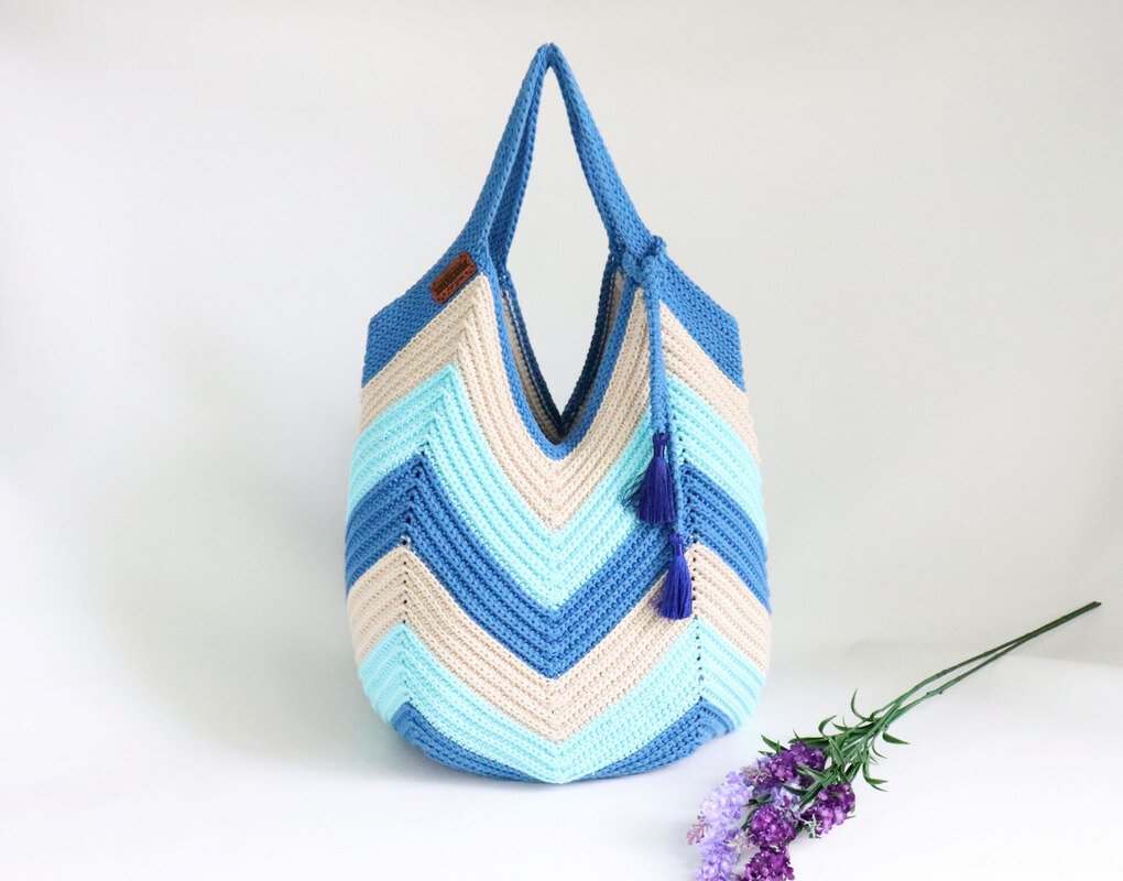 Shopping &amp; beach bag # 1 in knitted look, size 40 x 52 cm