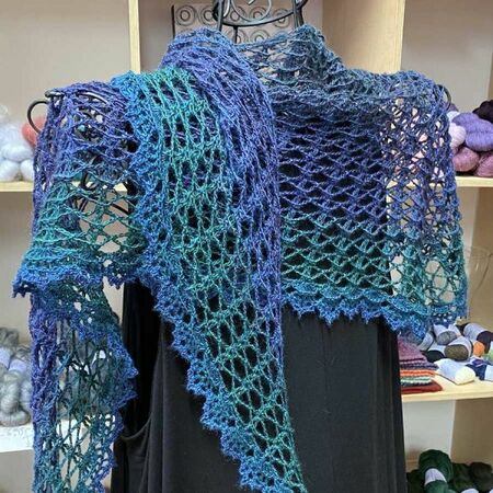 Pattern Crochet Shawl *Lobelia*