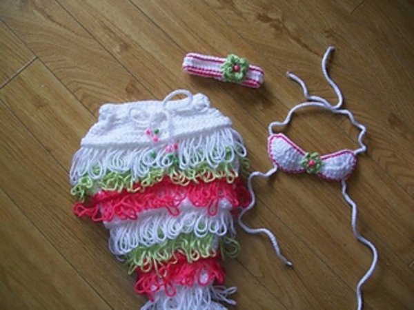 Baby loopy mermaid crochet pattern