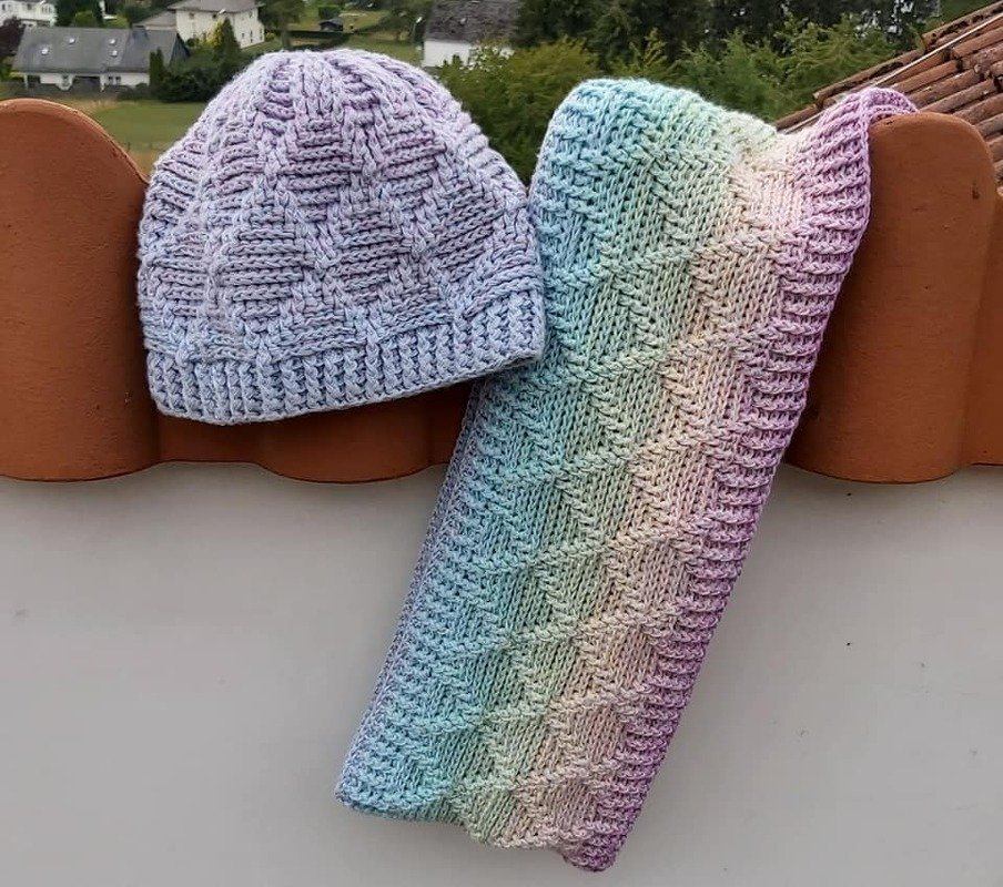 Sparset "Inside out",  Häkelanleitung für Mütze und Loop - Bild 3