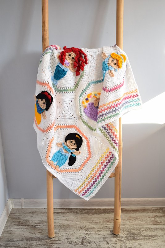 Crochet princess appliques blanket pattern - Image 2