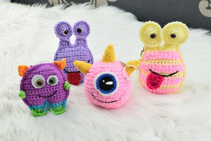 Halloween pocket monsters keychains crochet PDF pattern