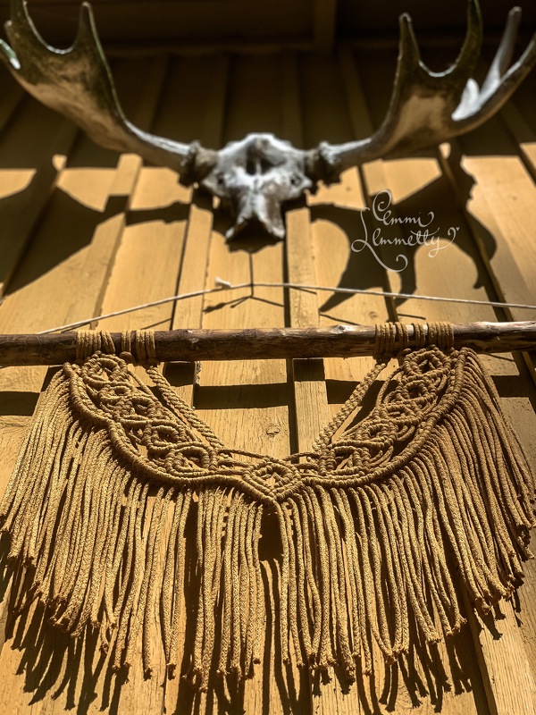 Macrame wall hanging 'Prince' video tutorial with English captions - Image 3