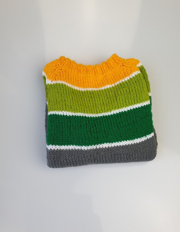 Pattern Baby Daffy pullover in sizes 1/3 m-- 2 Years - Image 3