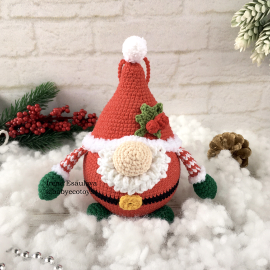 Crochet Christmas Santa Gnome Ornament Pattern