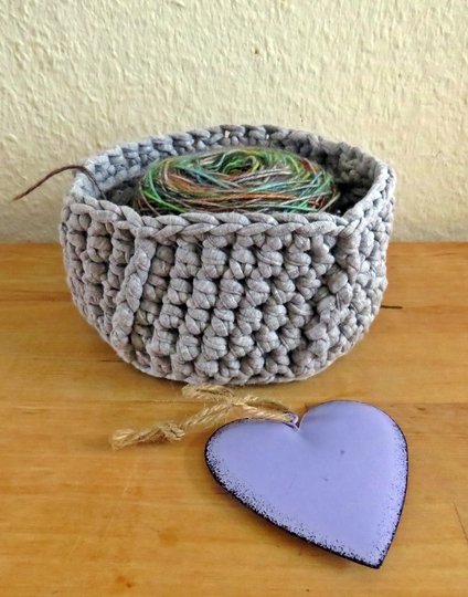 Utensilo aus Textilgarn