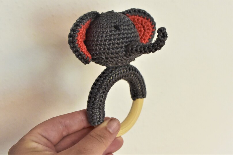 Anleitung: Rassel Elefant