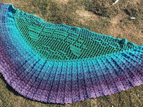 Häkelanleitung Motivtuch "Meeresschildkröte", halbrundes Tuch