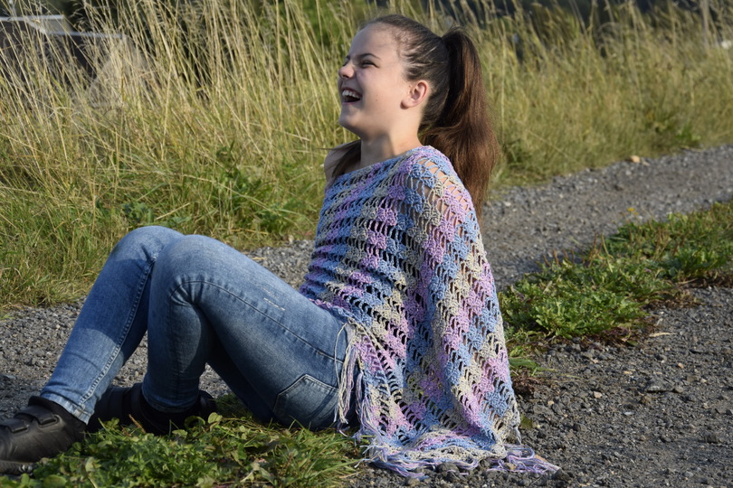 + TIMEA + Easy Poncho für alle Größen häkeln, viele Tragevarianten