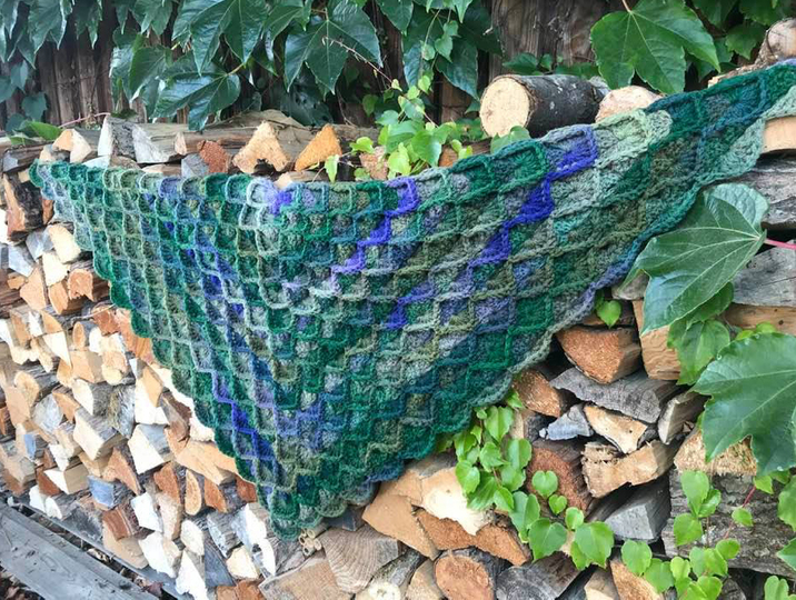 winterliches DreiecksTUCH "KUBIKUSS"