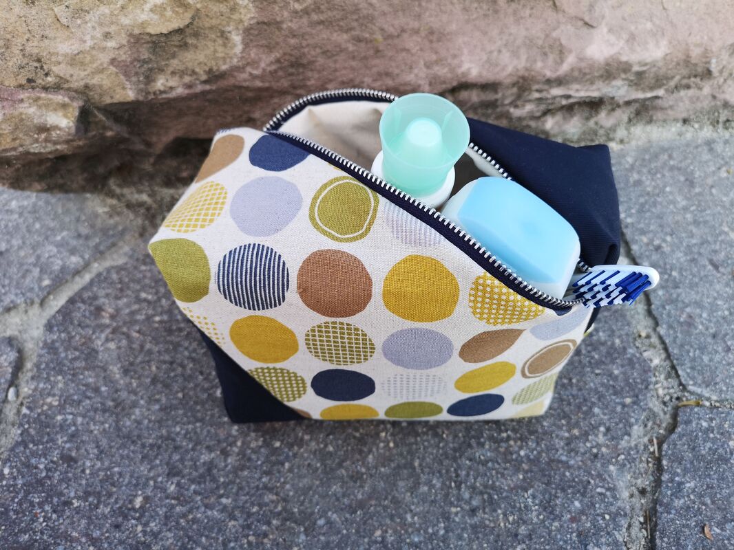 Kulturbeutel Paula Schnittmuster und bebilderte Nähanleitung