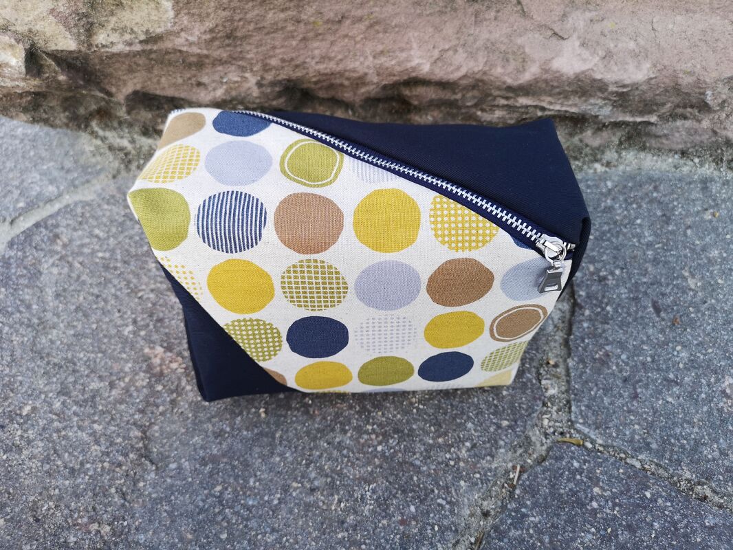 Kulturbeutel Paula Schnittmuster und bebilderte Nähanleitung - Bild 3