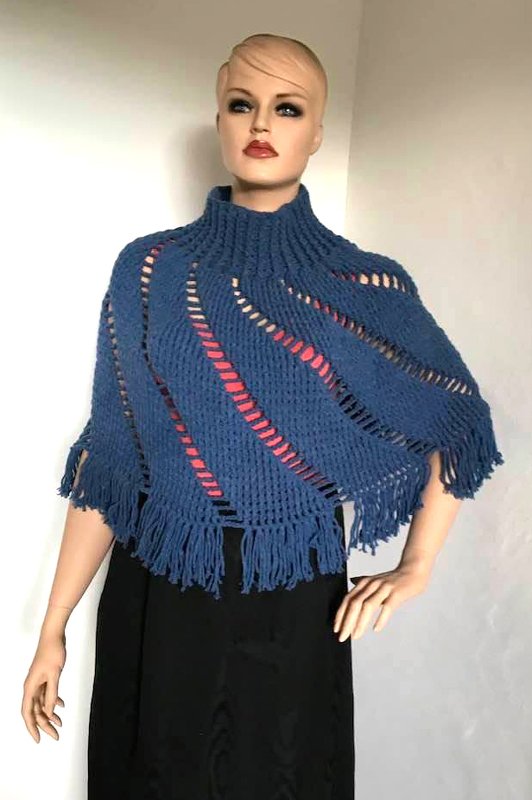 Der Poncho, mit dem richtigen Dreh - Bild 2