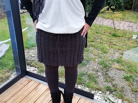 Strickanleitung Rock Grau mit Zopf für Gr.36-40