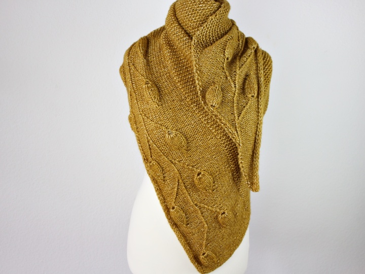 Strickanleitung asymetrisches Tuch "Golden Leaves"