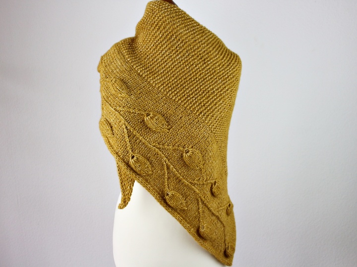 Strickanleitung Dreieckstuch asymmetrisch – mit Blattmuster Golden Leaves