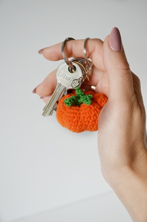 Little pumpkin keychain crochet pattern