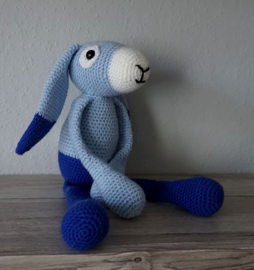 Amigurumi Häkelanleitung Schlenkerhase Hector 