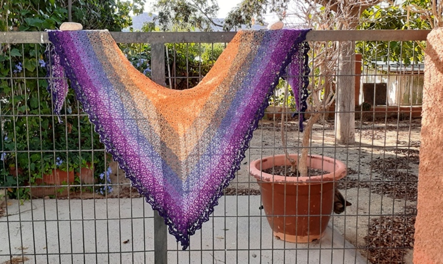 Zimbabwe Häkeltuch mit Knopf Anleitung