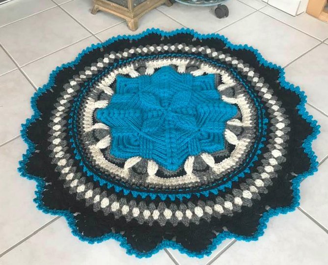 Runder Teppich Reliefstern