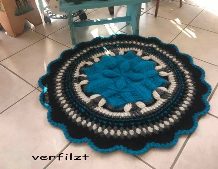 Runder Teppich Reliefstern