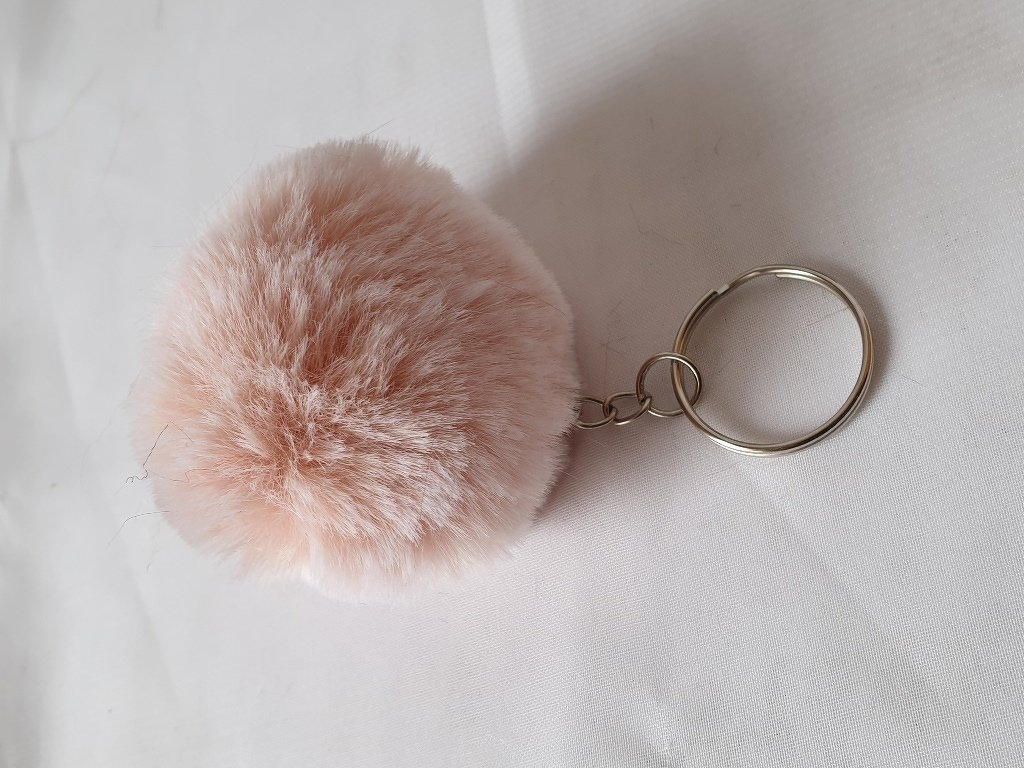 Bastelanleitung Kunstfellbommel, Taschenbaumler, Katzenspielzeug - Bild 8