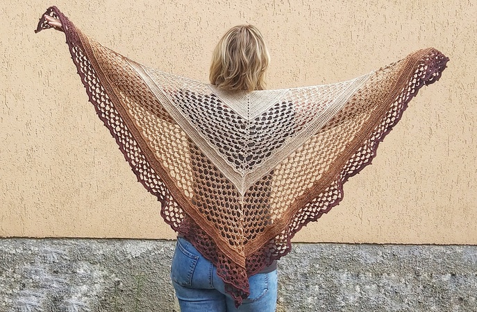 Pattern Kementári Shawl
