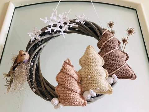 Weihnachtskranz Bäume Häkelanleitung Amigurumi