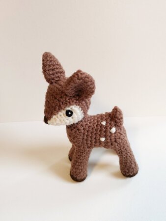little deer - crochet pattern by NiggyArts