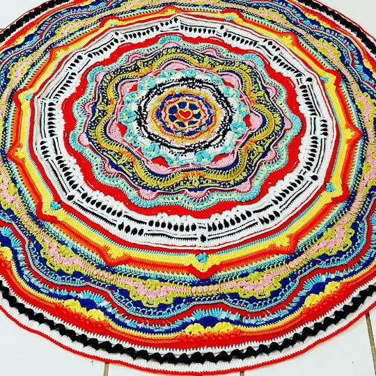 Häkelanleitung Teppich Mandala "Herzfrequenz"