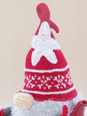 Christmas Gnome Tea Cosy Knitting Pattern