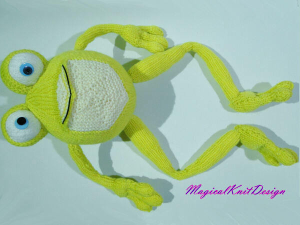 Frankie the frog amigurumi knitting pattern