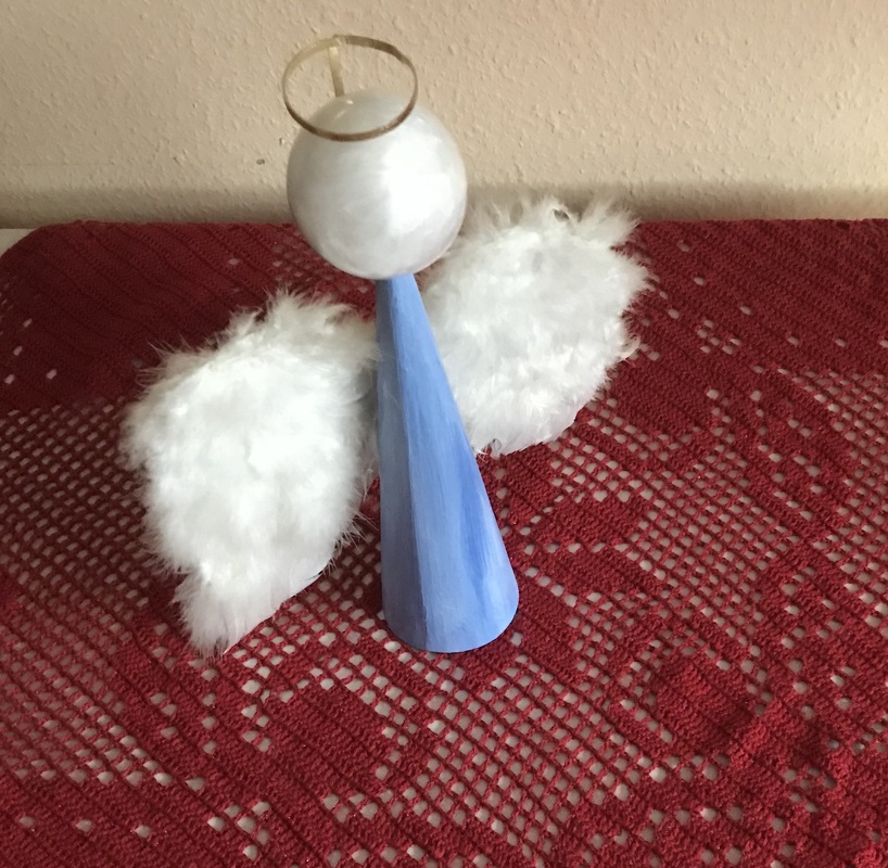 Anleitung Schöne Engel aus Pappkonen Basteln