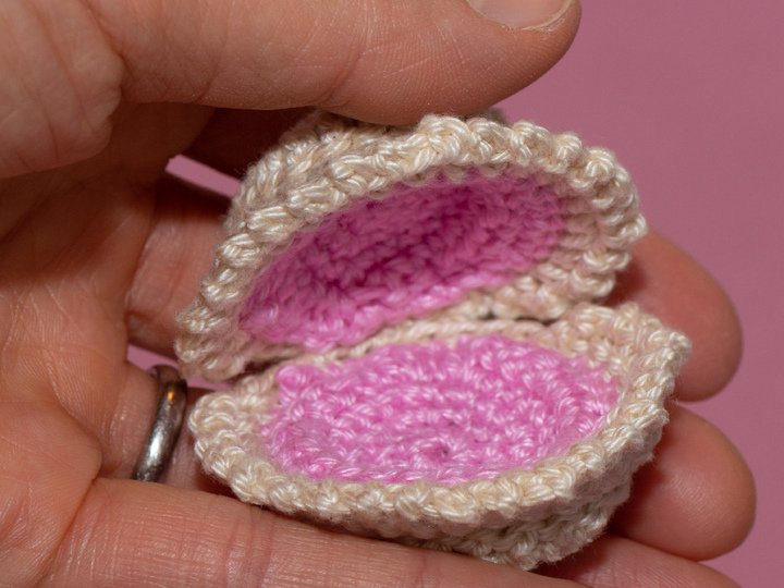 Amigurumi Anleitung für Muna die Muschel