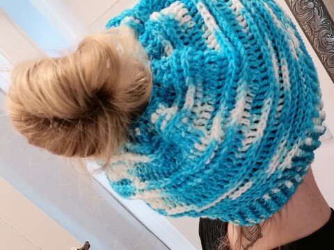 Häkelanleitung Messy Bun Zopfmütze "Lilly"   ALLE GRÖßEN