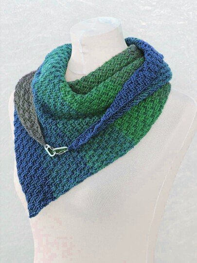 Free crochet pattern shawl // scarf // neckerchief "Crossy"