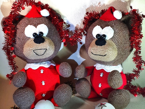 Ben, the Christmas bear pattern